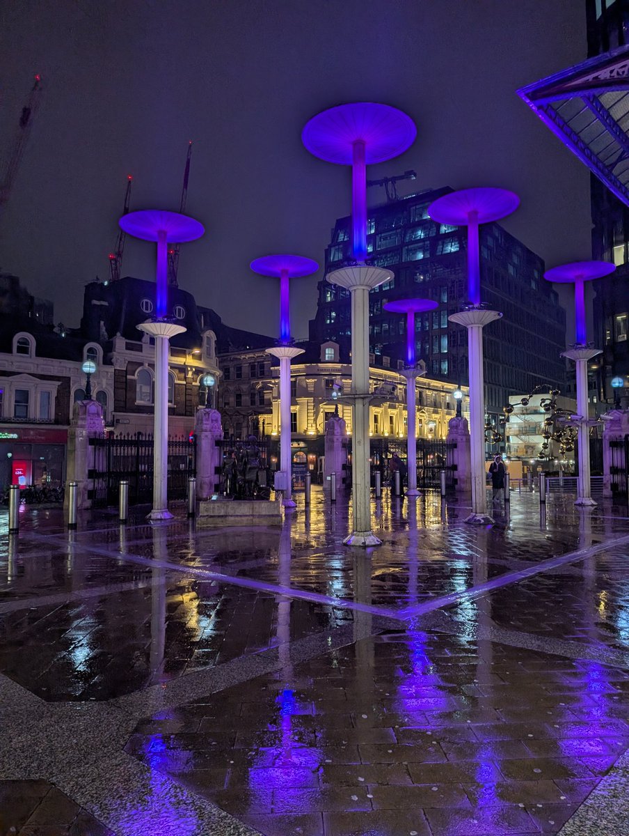 As always.... when I attempt a London visit it rains.