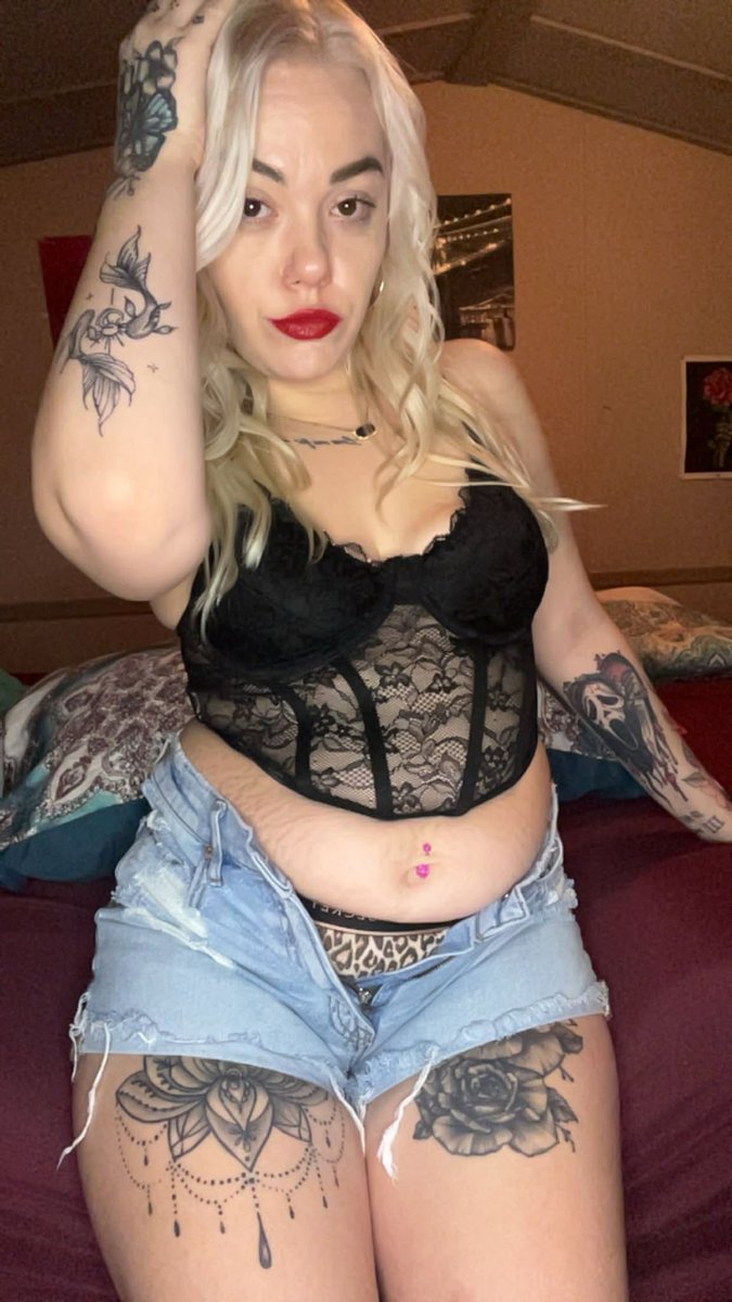 BabyBri tweet media
