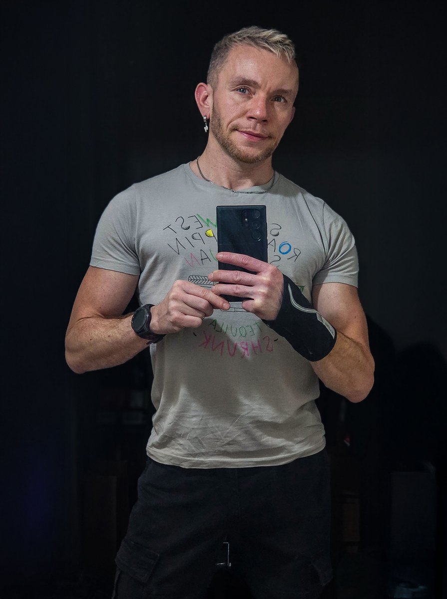 Raphael S tweet media