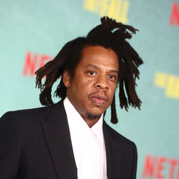 tekhabermerkezi's tweet image. Kendrick Lamar, 25. kez GRAMMY kazandı ve Jay-Z ile birlikte en çok ödülü kazanan rapçi oldu.

#kendricklamar #notlikeus #grammy #Epstein #Pedofili #BeratKandili #Messi #THM