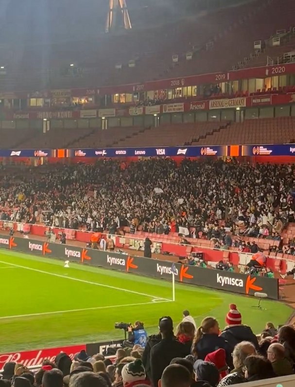 luanaraujo90's tweet photo. 1° de fevereiro de 2026

O dia que a FIEL TORCIDA invadiu duas cidades com um oceano de diferença e mostrou que é insuperável.

Jamais comparem https://t.co/kRZUG76eD6