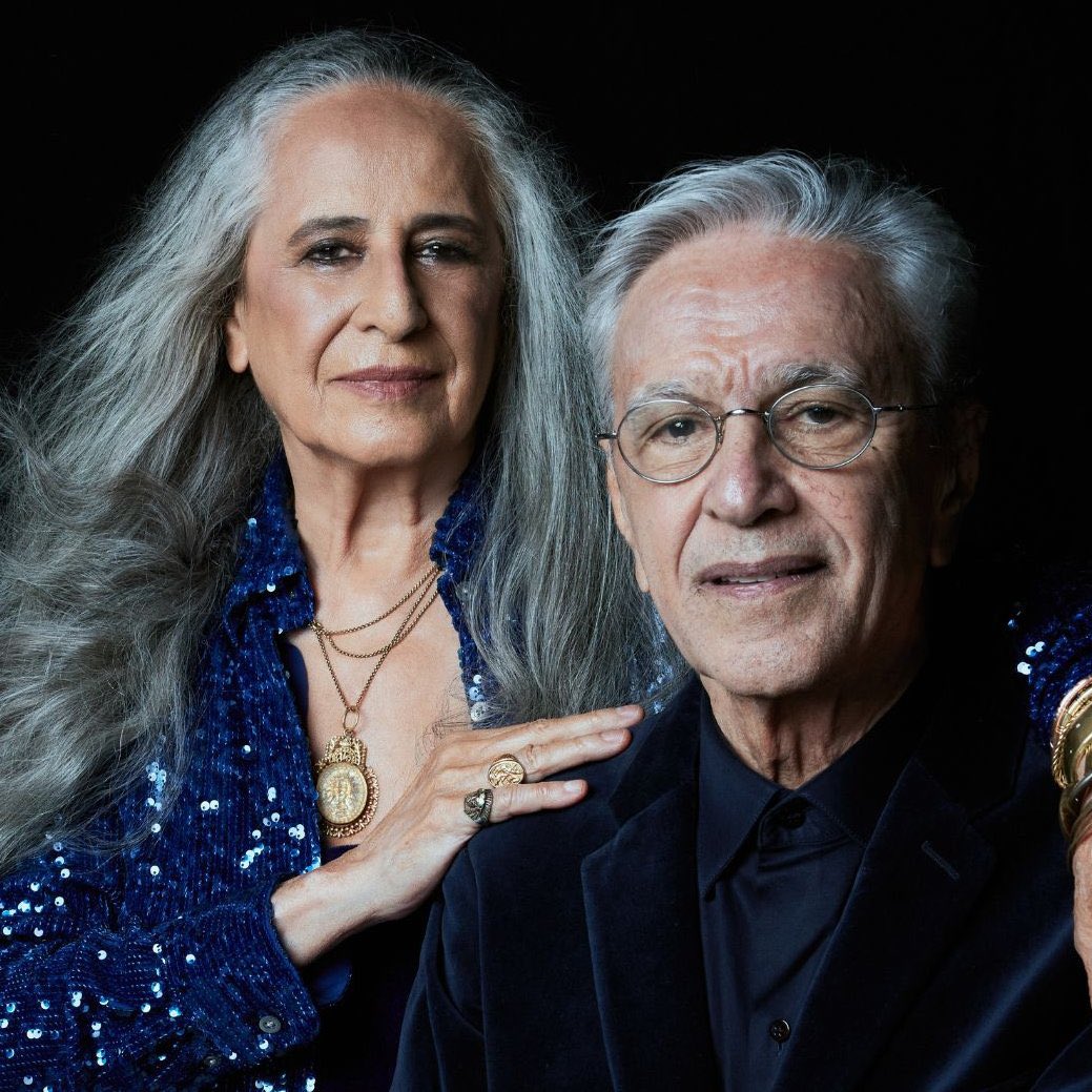 updatecharts's tweet image. “Caetano e Bethânia (Ao Vivo)”, de Caetano Veloso e Maria Bethânia, VENCEU a categoria de “Best Global Music Album” no #GRAMMYs.