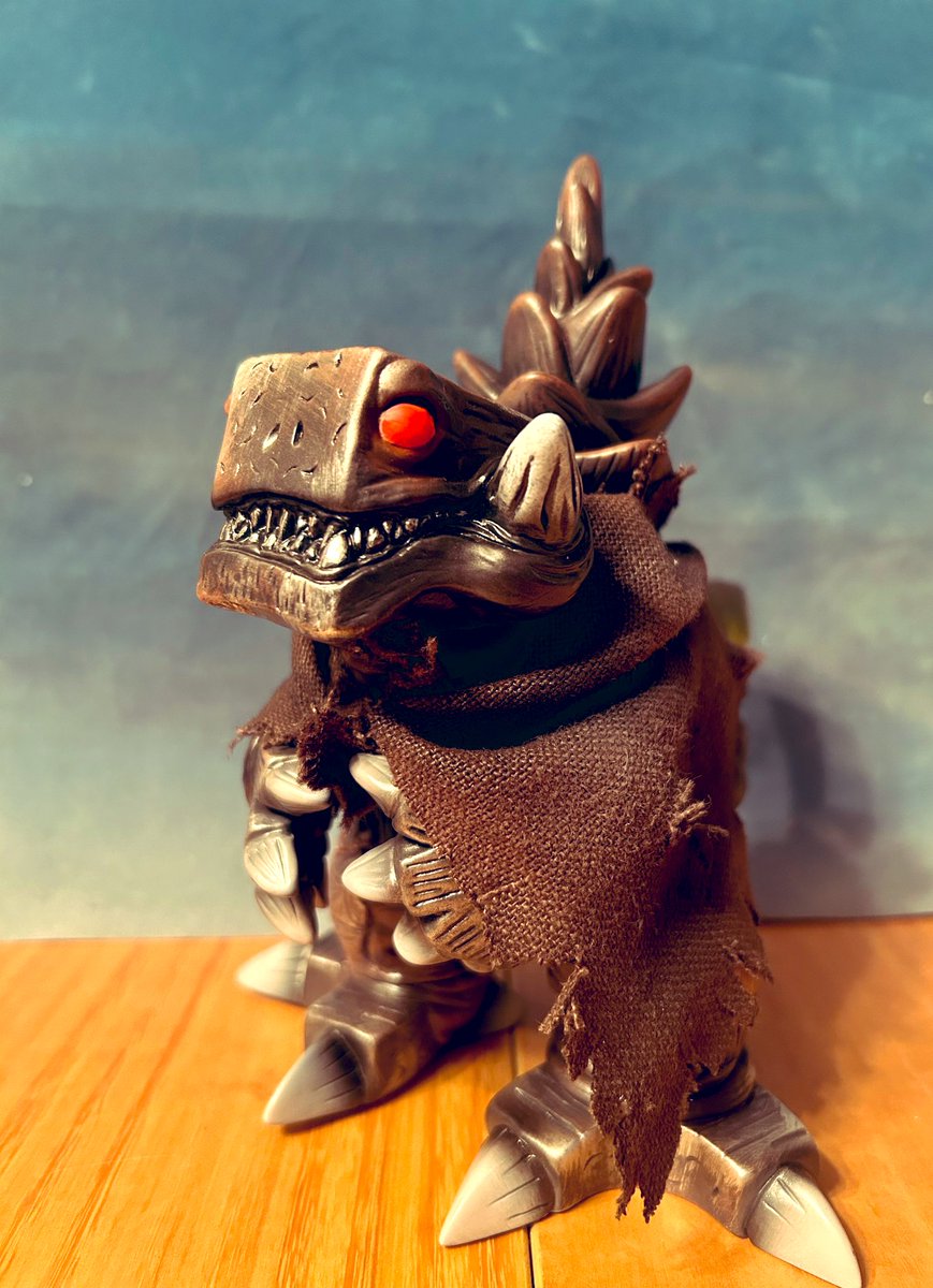 2/8ワンフェス2026W 【勉造形】 4-24-09 ソフビ 覚醒果獣パインダム