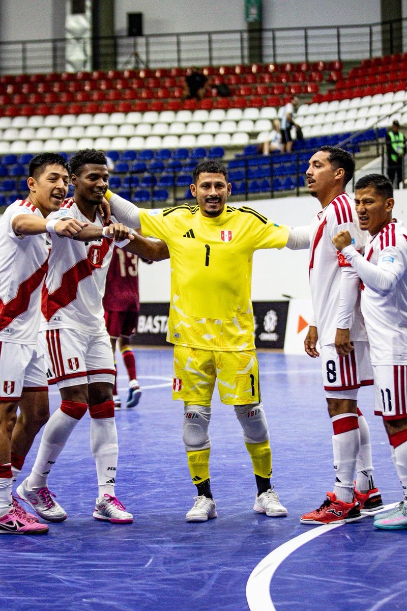 La Bicolor tweet media