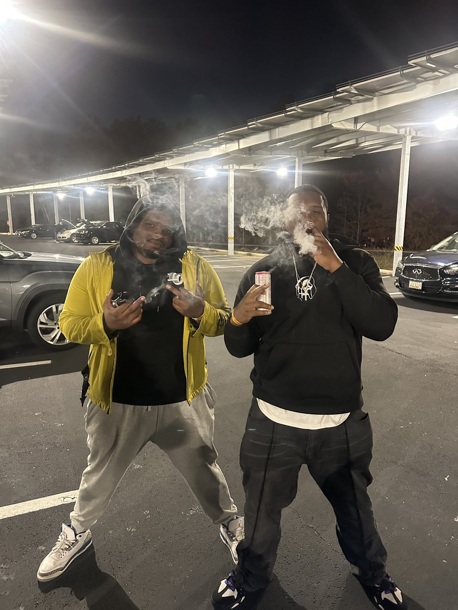 rackedup_red's tweet photo. ❄️❄️❄️❄️ https://t.co/ZzyGGBD85n