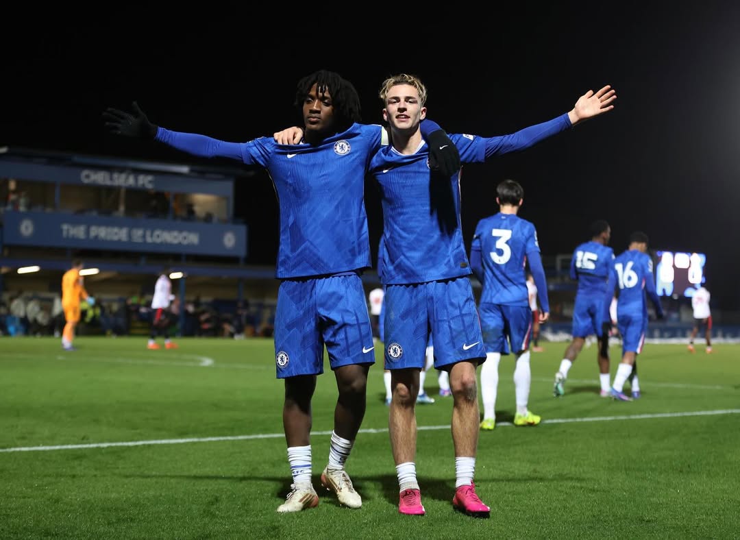 TheChelseaSpot's tweet photo. Shim Mheuka &amp; Jesse Derry… take a bow 😮‍💨💫

End product all season for the U21s and U19s...
Shim: 19G + 3A in 18 games
Jesse: 11G + 4A in 22 games

Two attackers stepping up, deciding games… and ready when Rosenior calls 👀🔥 https://t.co/0R3mCax6ex
