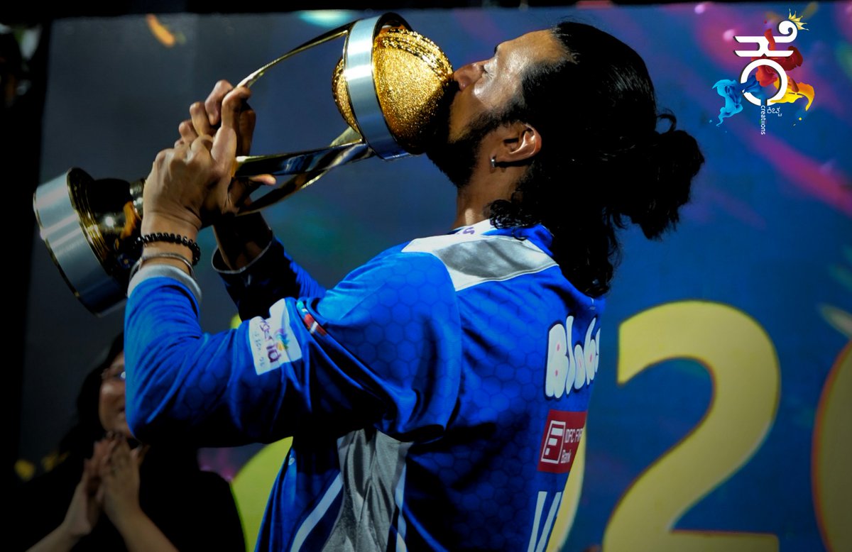 ಗರ್ಜಿಸಿದ ಗದ್ದುಗೆ… ಗೆದ್ದ ಕರ್ನಾಟಕ! 🏆🔥
CCL 2026 Champions – Karnataka Bulldozers
ಈ ಜಯ ಕರ್ನಾಟಕದ ಹೆಮ್ಮೆ 💛❤️
 <a href="/iampriya06/">Priya Sudeep/ಪ್ರಿಯ</a> <a href="/KicchaSudeep/">Kichcha Sudeepa</a> #KicchaSudeep #CCL2026