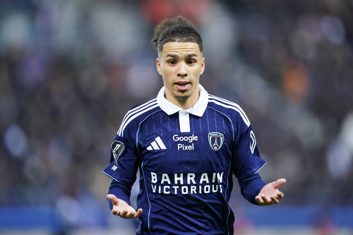 ActuFoot_'s tweet image. 🚨 « 𝗖’𝗘𝗦𝗧 𝗟𝗘 𝗠𝗘𝗜𝗟𝗟𝗘𝗨𝗥 𝗟𝗔𝗧𝗘́𝗥𝗔𝗟 𝗗𝗨 𝗠𝗢𝗡𝗗𝗘 ! 𝗟𝗘 𝗠𝗘𝗖 𝗖’𝗘𝗦𝗧 𝗨𝗡 𝗦𝗖𝗢𝗢𝗧𝗘𝗥 🛵😭 »

Ilan Kebbal 🇩🇿 a joué 30 minutes sur le côté de Nuno Mendes 🇵🇹  cette saison et… 𝗜𝗟 𝗔 𝗖𝗢𝗠𝗣𝗥𝗜𝗦 :

« Franchement… 𝗖’𝗘𝗦𝗧 𝗡’𝗜𝗠𝗣𝗢𝗥𝗧𝗘…