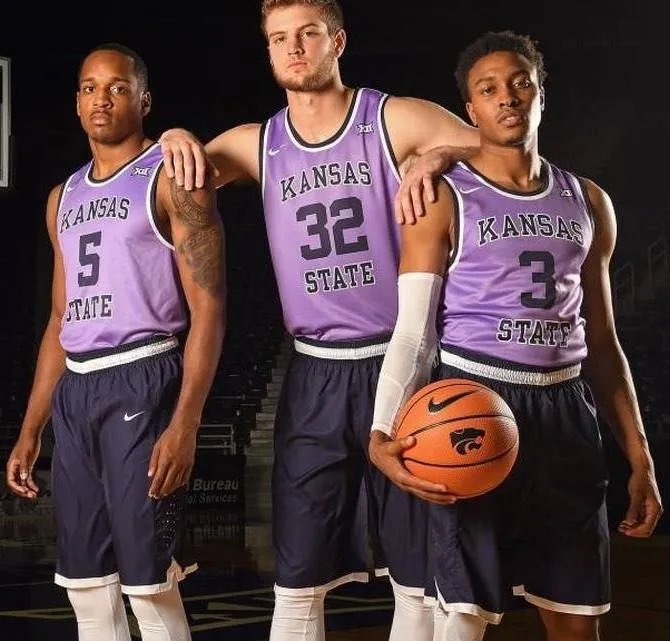 CycloneUni's tweet image. The worst uniforms in college basketball