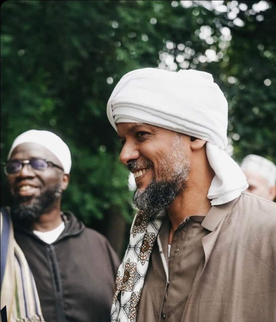 MawlidSufi's tweet photo. Blessings are in three things: People, Places and time. Whoever upholds any one them will receive blessings.

“May Allah bless our Rajab our Sha’ban and allow us to reach Ramadan.”

- Sayyid Habib Kazim al Saqqaf (may Allah preserve him) https://t.co/xMUygwPbry