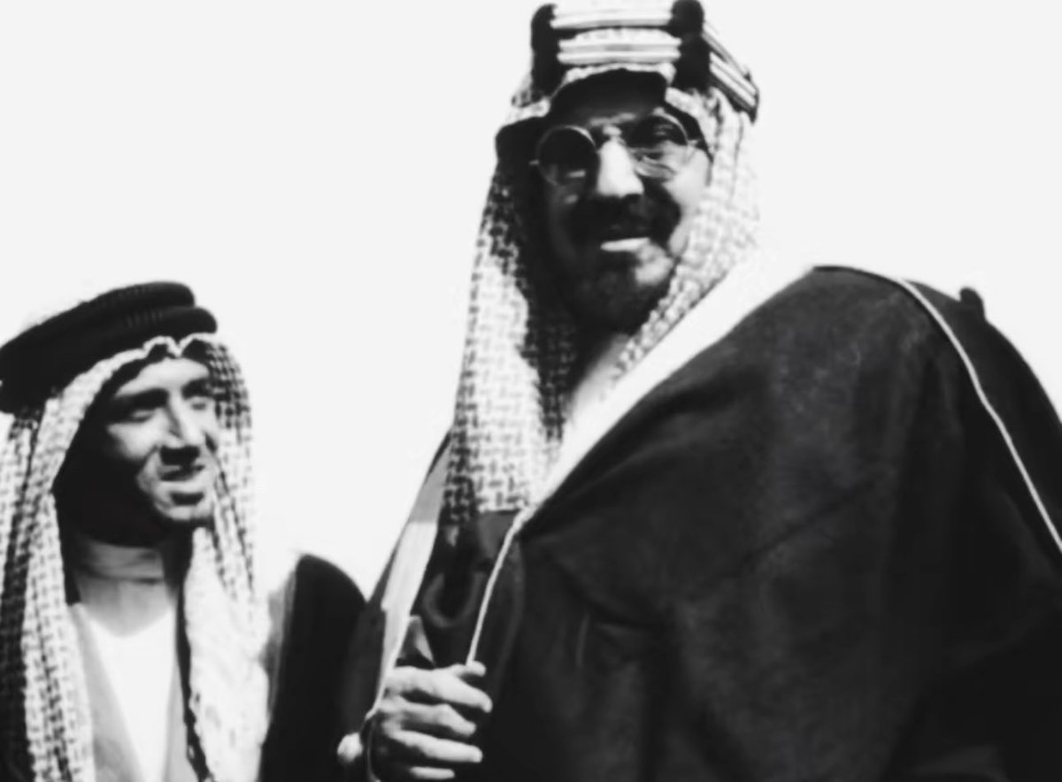 ksa_9w's tweet photo. على مرّ الأجيال وأختلاف الأشخاص والزمن ، 
إلا أن نظرتنا لحُكامنا نظرة وحده 
" فخر ، حُب ، إنتماء " ❣️🇸🇦 https://t.co/7N7y544eQZ