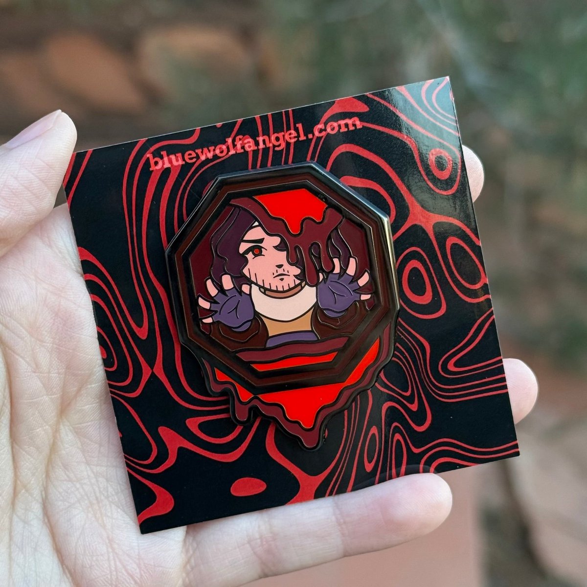 BlueWolfAngel28's tweet photo. There’s only 30 of my Iron Lung pins left RAGHHHHHH! (10 on my Etsy and 20 on my shop https://t.co/9re54vHPs3)

Make sure to snag one before they’re gone! #markiplier #IronLung https://t.co/S6OUJR8FxK