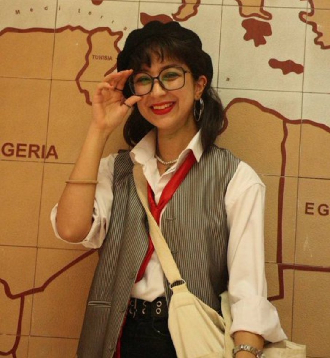 yellow7swan's tweet image. اگه آرمی و الان زنده ای
باید تا آخرین نفس
صدای هم وطنایی باشی
که با تو علاقه ی مشترکی داشتن.
Shiva and Raha were two ARMYs killed by the Islamic Republic.
There are certainly many more ARMYs murdered by this regime whose names we still don’t know+
#Shiva_Javid
#RahaBahloulipour