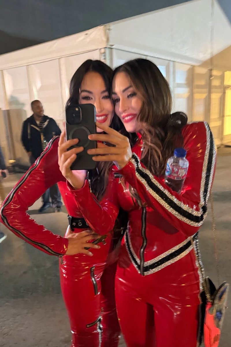 WrestlingWorldCC tweet media