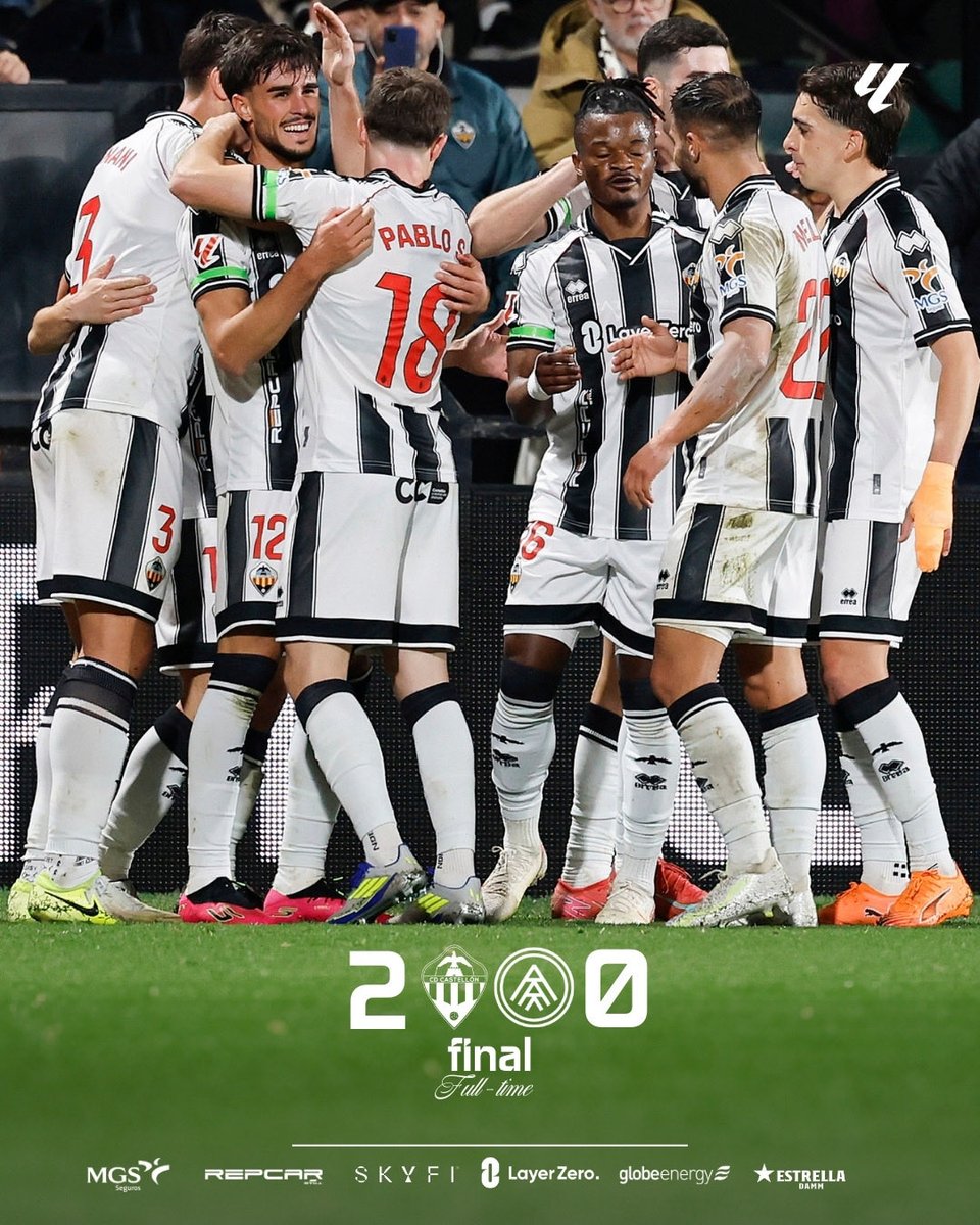 CDCastellon's tweet photo. FINAAAL FINAAAL FINAAAL DEL PARTIDO (2-0)

VICTORIA DEL CLUB DEPORTIVO CASTELLÓN EN EL #SKYFICASTALIA🏟️ GRACIAS A LOS GOLES DE GERE Y ALCÁZAR

#CastellónAndorra 
#PPO👂 https://t.co/duLhCRWo38