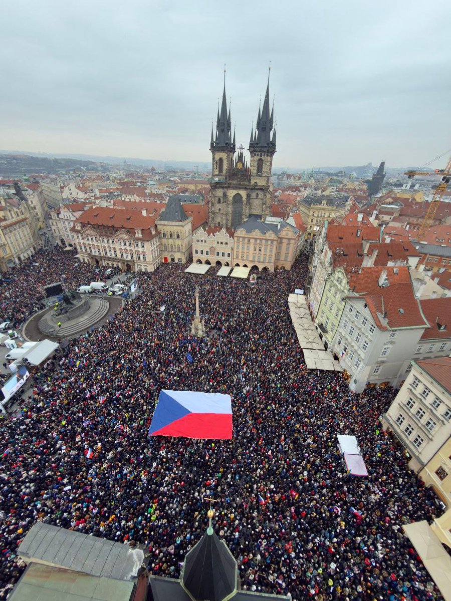 Nearly 100,000 people rallied in central Prague in support of Czech President Petr Pavel. The demonstration took place amid a conflict between the president and one of the coalition parties over political and personnel decisions. President Pavel insists on adherence to democratic