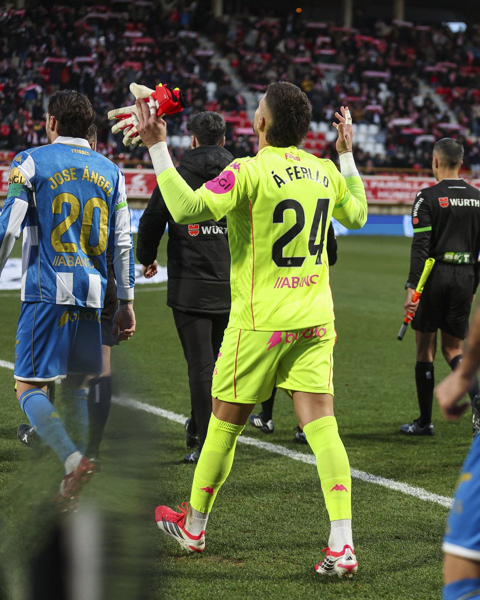 Luchando juntos hasta el final y creyendo en nosotros!!! Así se consiguen las victorias y los objetivos!!! 🙌🏽💙

3 puntos muy valiosos!!! A descansar y preparar el siguiente!!! 

Increíble una vez más toda la afición desplazada!!! Cada partido fuera nos hacéis sentir como en casa