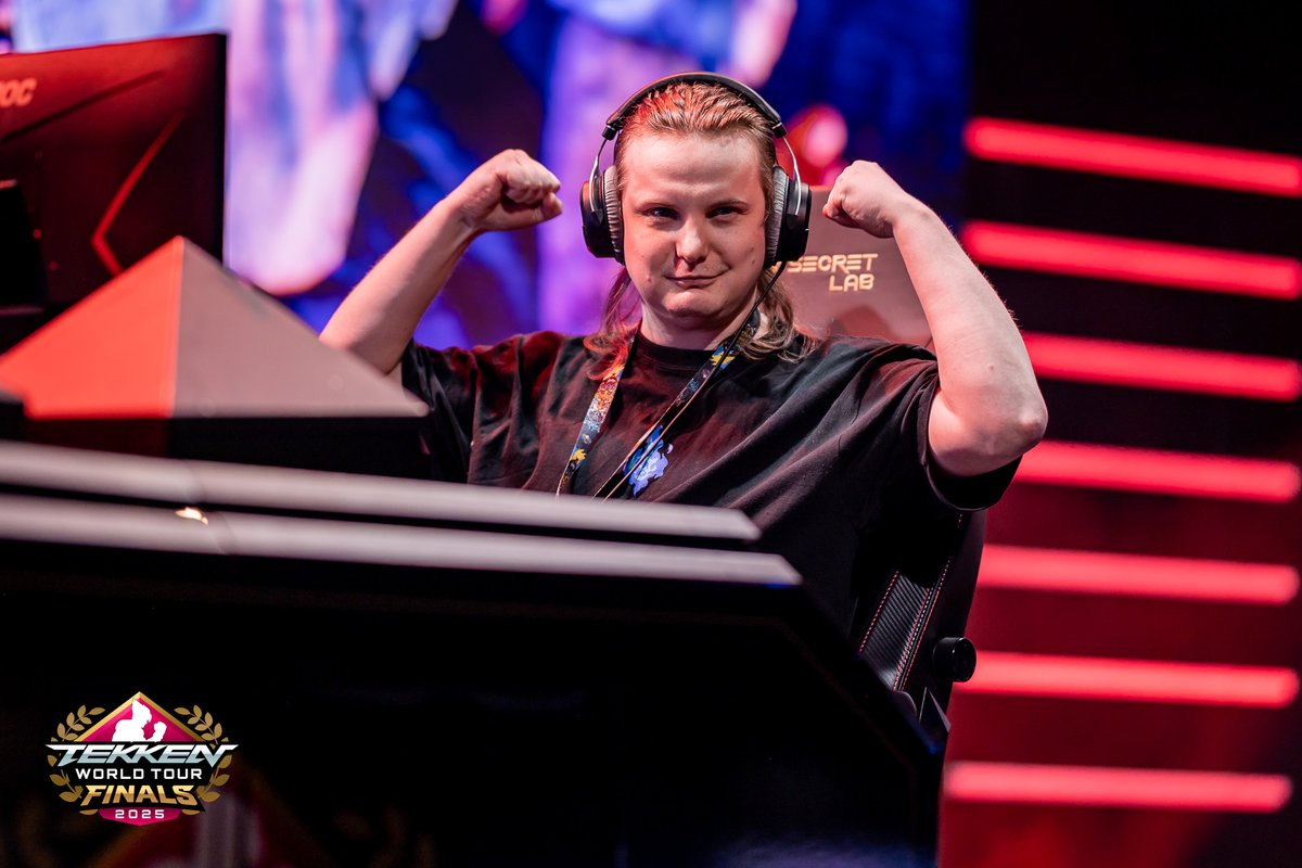 VIS DIVINA tweet media