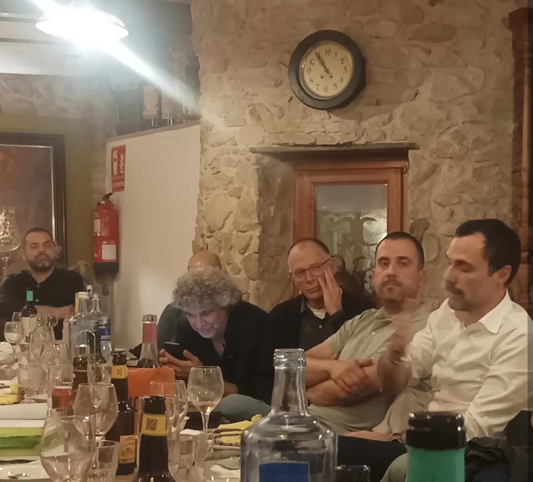 GironaRepublica's tweet photo. Girona Republicana inicia la seva activitat amb un sopar tertúlia amb el MH Roger Torrent

👇 https://t.co/UhXjKEg5WG