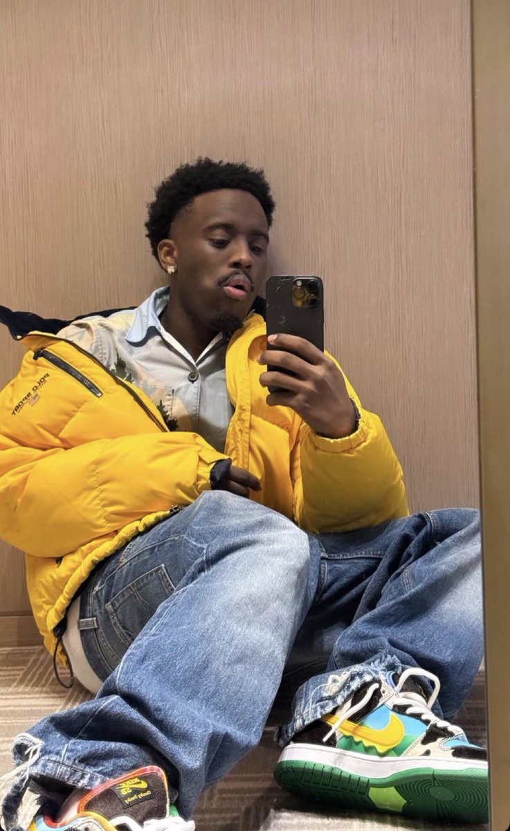 SlatDontMiss's tweet image. Kai Cenat drops a new flic of himself on his IG story 👀