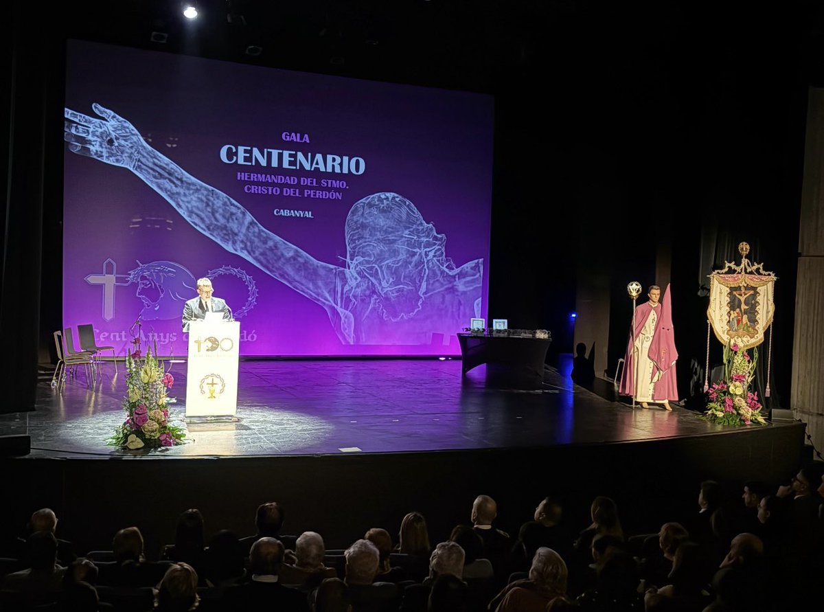 Acompañar a la Hermandad del Santísimo Cristo del Perdón como Presidenta Honorífica en la celebración de su centenario ha sido todo un orgullo.

Una muestra de la grandeza de nuestras tradiciones y del profundo sentimiento que envuelve a nuestra Semana Santa Marinera.