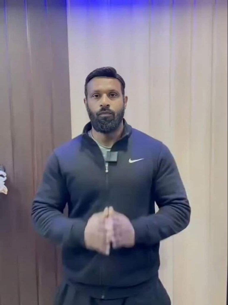 उत्तराखंड पुलिस पर भरोसा रखिए 
सुबह तक दीपक पर ही FIR कर देंगे 

Mark my words !!