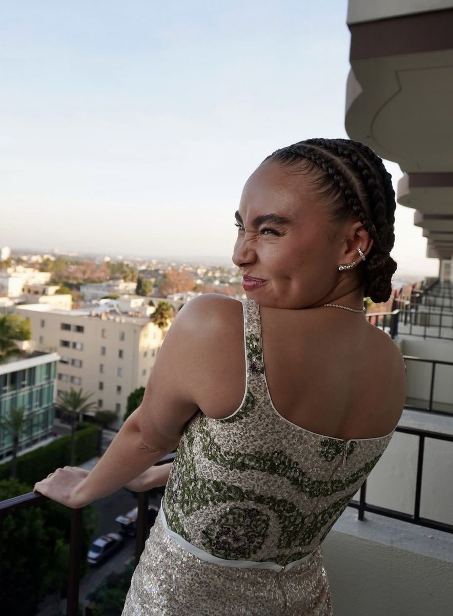 bailaineythnkr's tweet image. happy black history month!