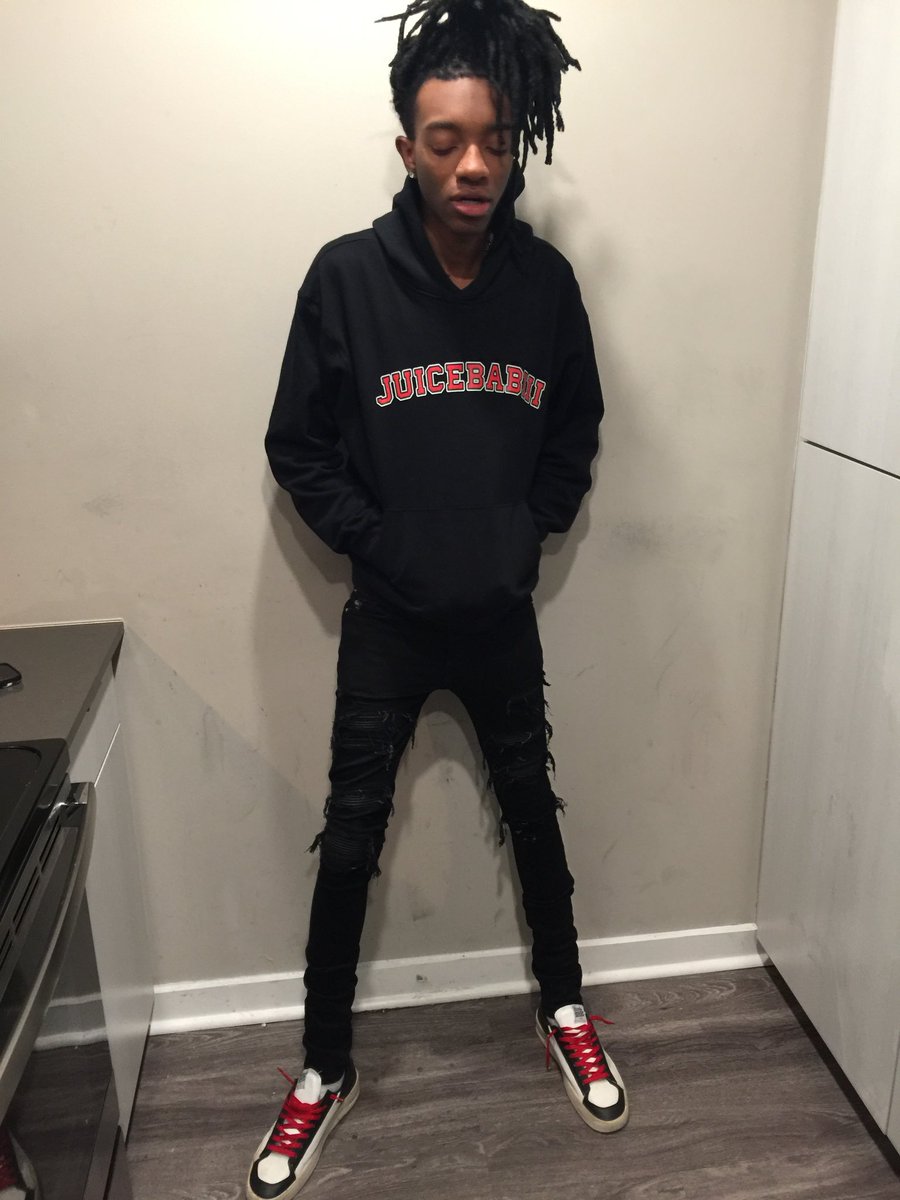 beezy spears tweet media