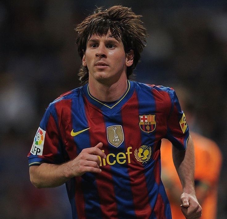 Desglose de los 91 goles de Messi (2012):

- 16 penaltis
- 22 goles amistosos
- Tan solo 13 goles dieron la victoria
- 0 goles condujeron a un trofeo
- Ganador de LaLiga: Real Madrid
- Fue silenciado por Cr7 en el Camp Nou 
- Ganador de la UCL: Chelsea
- 0 trofeo internacional