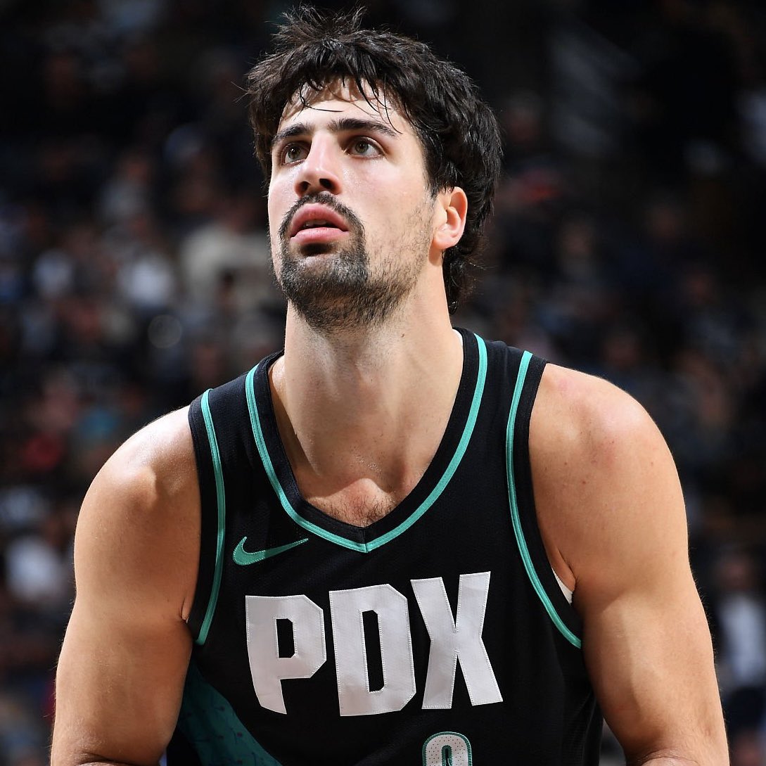 Polymarket Hoops tweet media