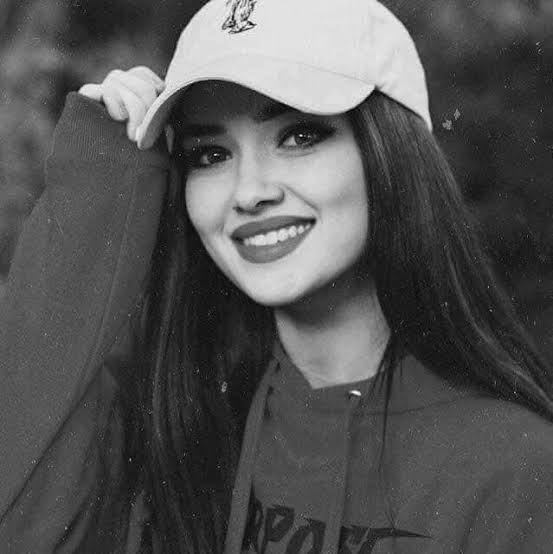 Layaneeca's tweet image. 