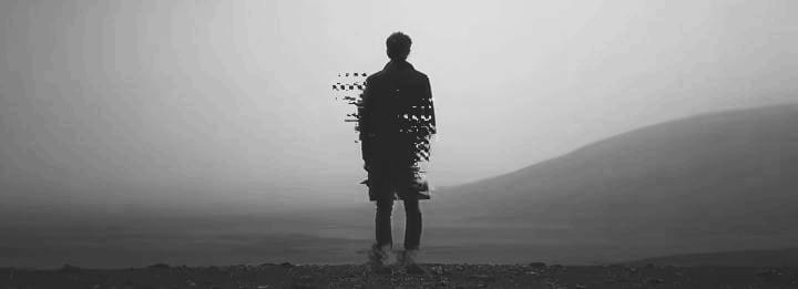 Layaneeca's tweet image. *السفن لا تغرق بسبب الماء الموجود حولها، السفن تغرق عندما يصل الماء إلى داخلها، لا تدع ما يحدث حولك يصل إلى داخلك أبدًا .*