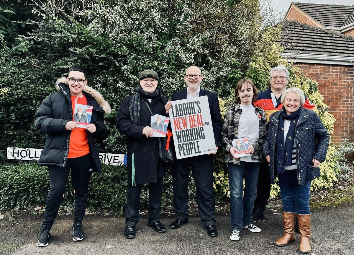 Ash (He/Him) 🏳️‍🌈🌹 tweet media