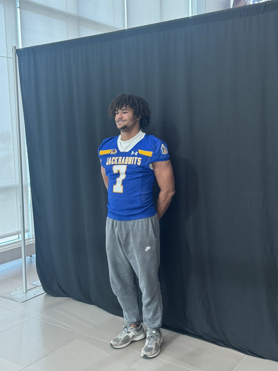 Evan Robinson tweet media