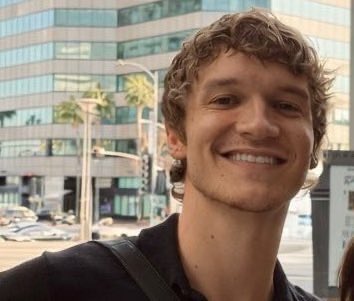 thatsoburcu's tweet image. welcome back ilya rozanov