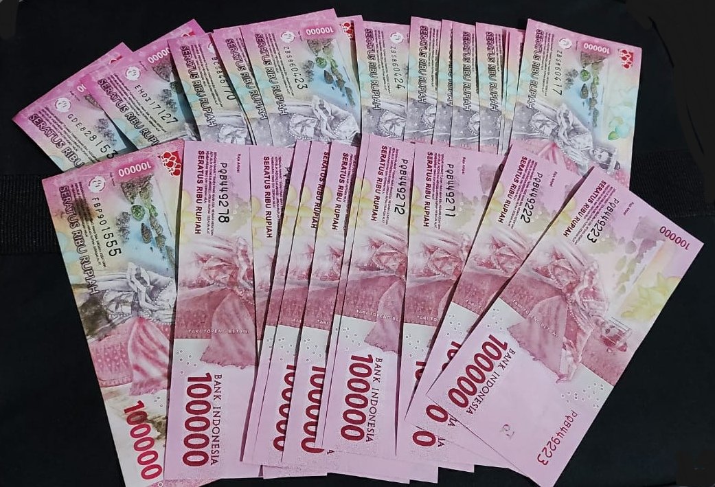 Secukupnya untuk jajan hari ini. 
Warna tetap tunggal. 

Harap arahan dari Om <a href="/babegalak02/">Babegalak02</a> biar warnanya beragam supaya segar dipandang. 
Terima kasih. 

**crisp money