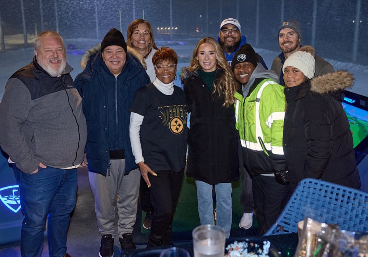 maleahHill_2027's tweet photo. Grateful to attend the Thelin Foundation fundraiser and support such an impactful cause 💛 Over 51 scholarships granted!

(Definitely had a softball golf swing 😂)

#ThelinFoundation #ForACause #Topgolf #AdamThelin #MinnesotaChillFoundation https://t.co/8QKw8nTB2W
