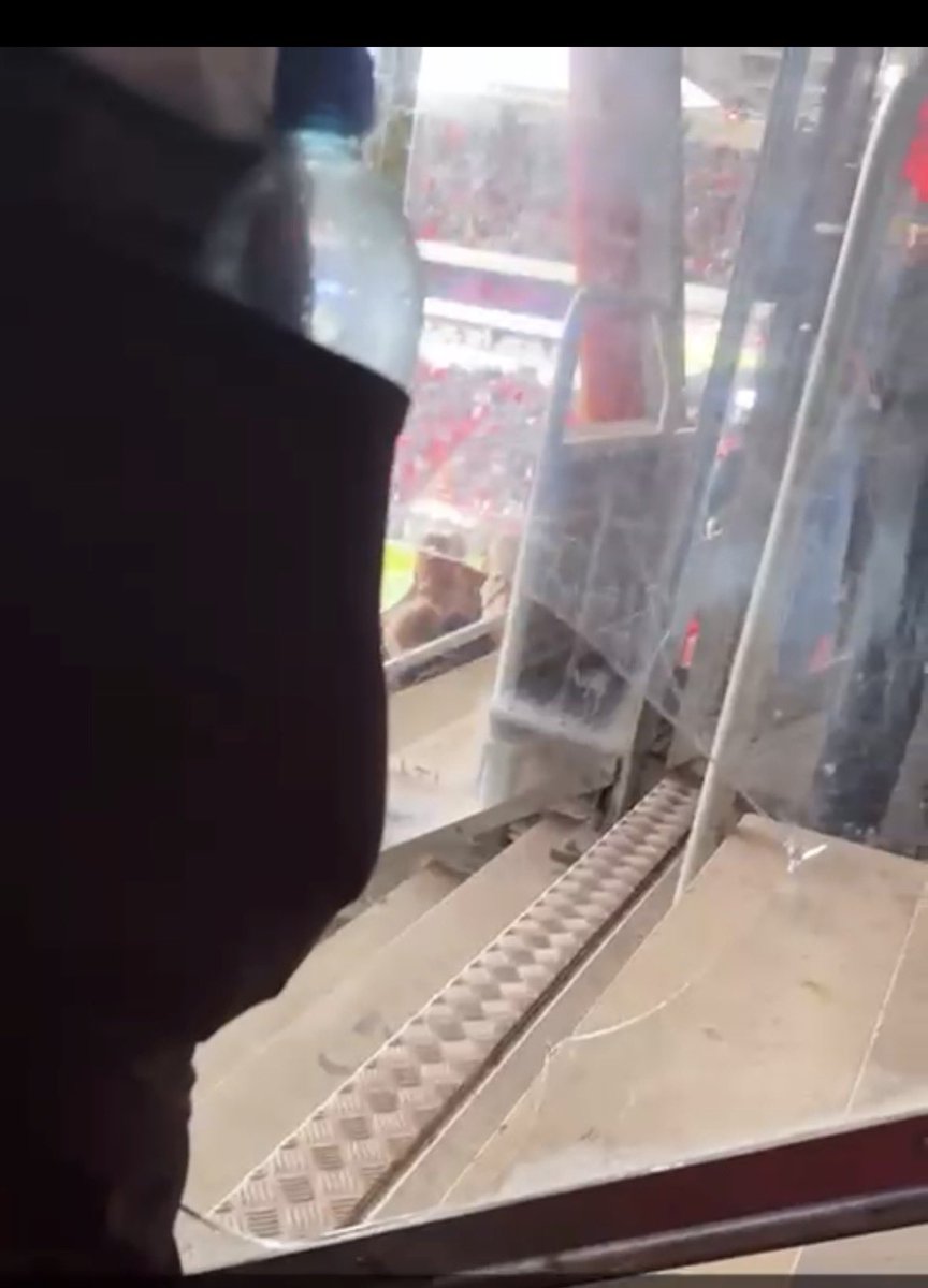 Zijn die uitvakken in Brabant van karton gemaakt, <a href="/PSV/">PSV</a>?