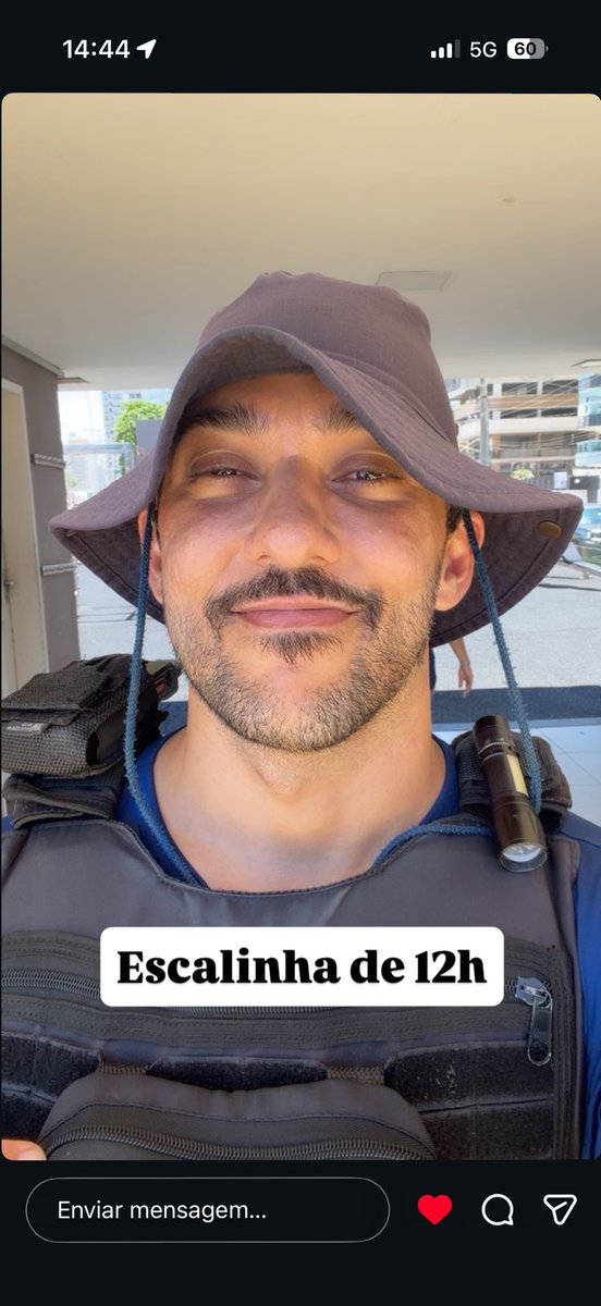 Quem mais está trabalhando nesse domingo?! 😬👮🏻‍♂️🚨