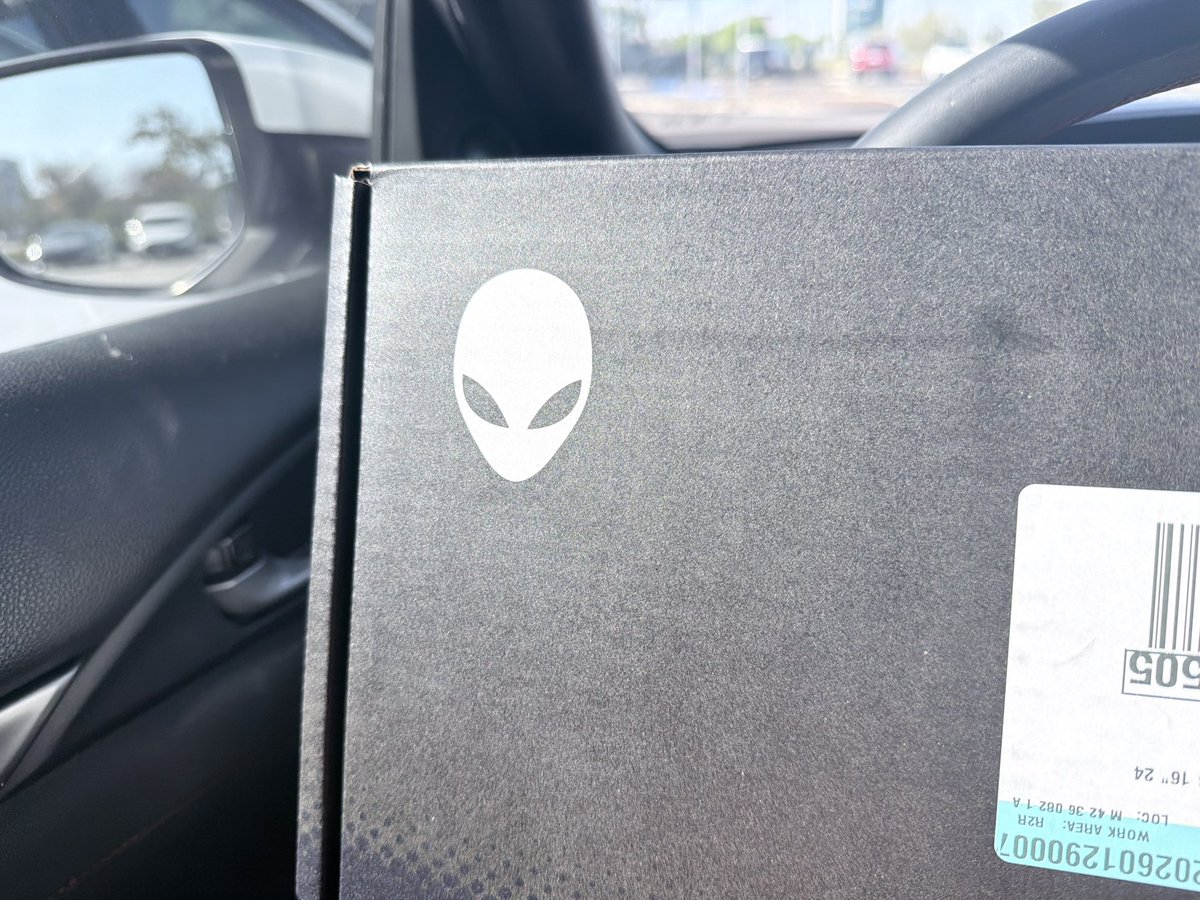 FsUDarkGamer's tweet photo. Joined the 👽 team!

#Premiumfeel 
#overpirced https://t.co/7tsaNYRYH3