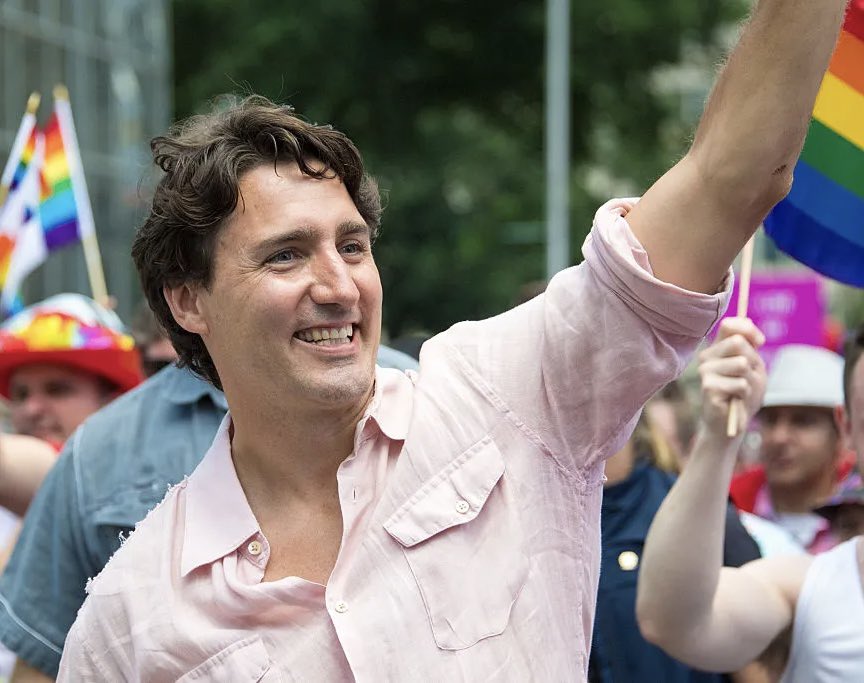 JayTC53's tweet image. NEW 🚨 Epstein Files Bombshell Justin Trudeau named in emails. 

In 2017, Jeffery Epstein is emailing a Austin Hill about his island "being okay" 

Epstein:"Gov't is nervous" 

Austin replies: " Trying to get Justin Trudeau" for "a safe framework" 

It's not clear Trudeau did any…