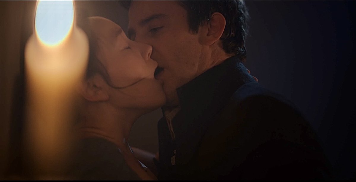 violsona's tweet photo. “i’ve got my eye on you…”
#benophie #bridgerton https://t.co/p8pjnVvPbV
