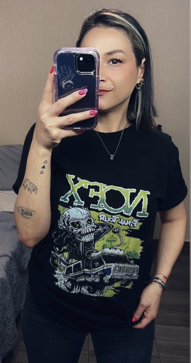 Gracias por la playera primix <a href="/mollybryant24/">Carola ✨</a> me encanta!