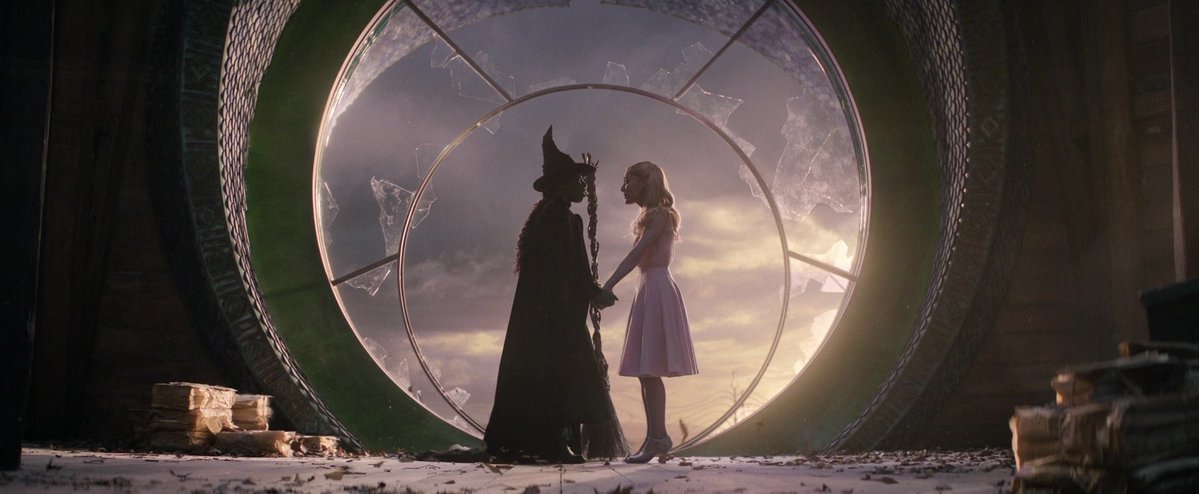 FilmUpdates's tweet image. Cynthia Erivo and Ariana Grande win Best Pop Duo/Group Performance at the #GRAMMYs for “Defying Gravity” from ‘WICKED’