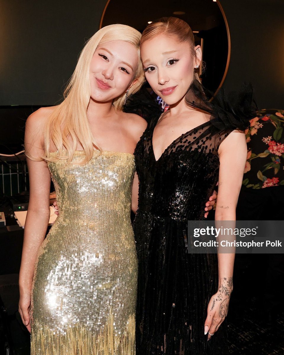 BLACKPINKBRASIL's tweet image. Cynthia Erivo e Ariana Grande venceram o prêmio de “Best Pop/Duo Group Performance” com “Defying Gravity”. 

Parabéns para as duas 💛

#GRAMMYs