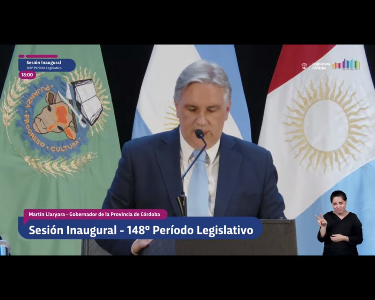 DigestoDigital's tweet photo. @MartinLlaryora "Les quiero pedir q recapaciten, si obstruis o demoras la compra de tecnología para la lucha contra el narcotrafico te estas poniendo del lado de los narcos y no te estas poniendo la camiseta si no los narcos ven que tienen amigos".En vivo https://t.co/A0rLoaWBGs https://t.co/xh3SZ4C3ah