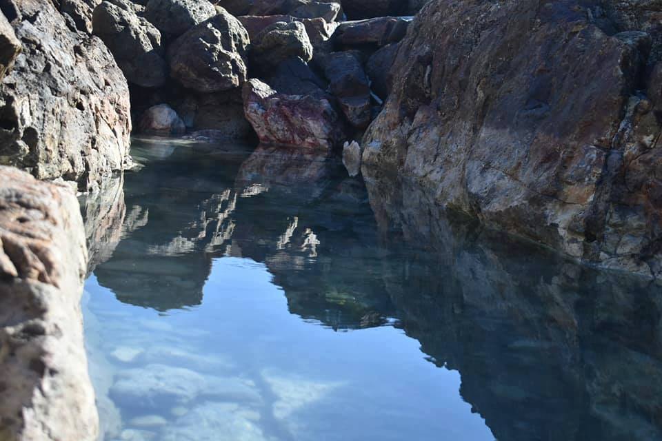 😶‍🌫️🧖‍♀️Si te gustan las aguas termales, no pierdas la oportunidad de visitar #Puertecitos, ubicado a tan sólo una hora de #SanFelipe. ¡Orgullosamente, #SoyBC! 

Foto: Ken Aguilar