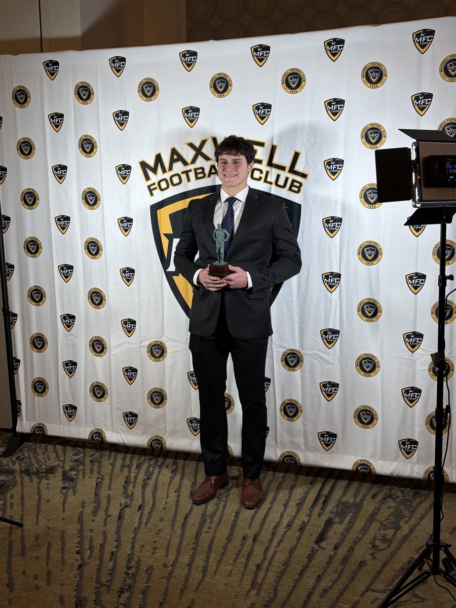 Mark Hendricks tweet media