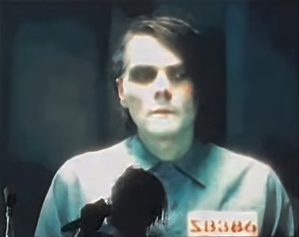 gorebugs's tweet photo. these pics of gerard in the moat outfit oh my God https://t.co/MrEh5w04Kn