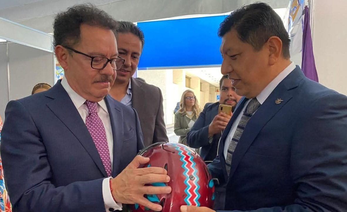 Mi felicitación y reconocimiento a <a href="/NachoMierV/">Ignacio Mier Velazco</a> por su nombramiento como Coordinador de los <a href="/MorenaSenadores/">Senadores Morena</a>. 

¡¡El mejor de los éxitos, estimado Nacho!! Amigo, gran legislador y Coordinador de los <a href="/DiputadosMorena/">Tus Diputadas y Diputados Morena</a> durante la LXV Legislatura. ¡¡Enhorabuena!!